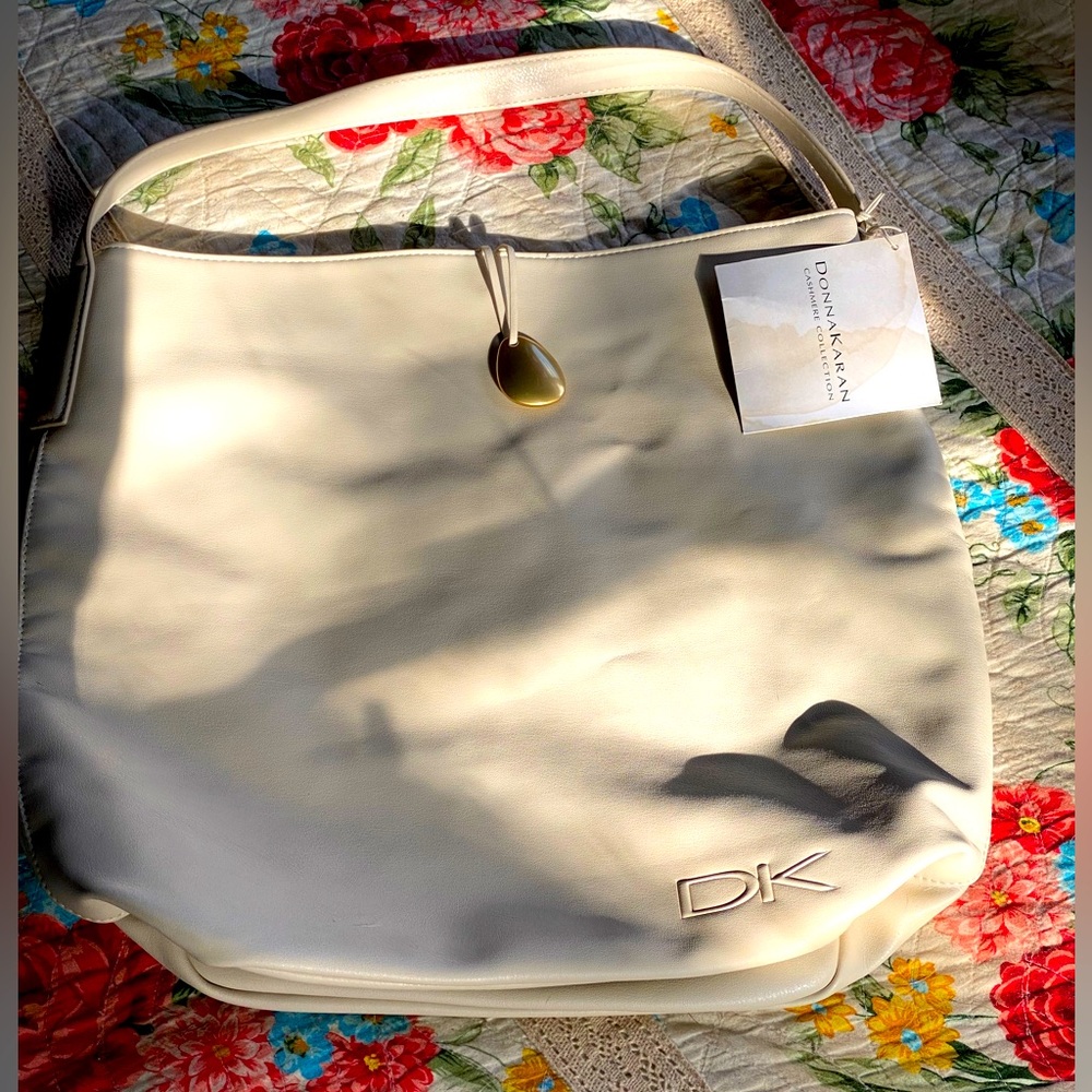 NWT Donna Karan handbag/tote,cream faux leather,gold,Cashmere Collection - Picture 2 of 12